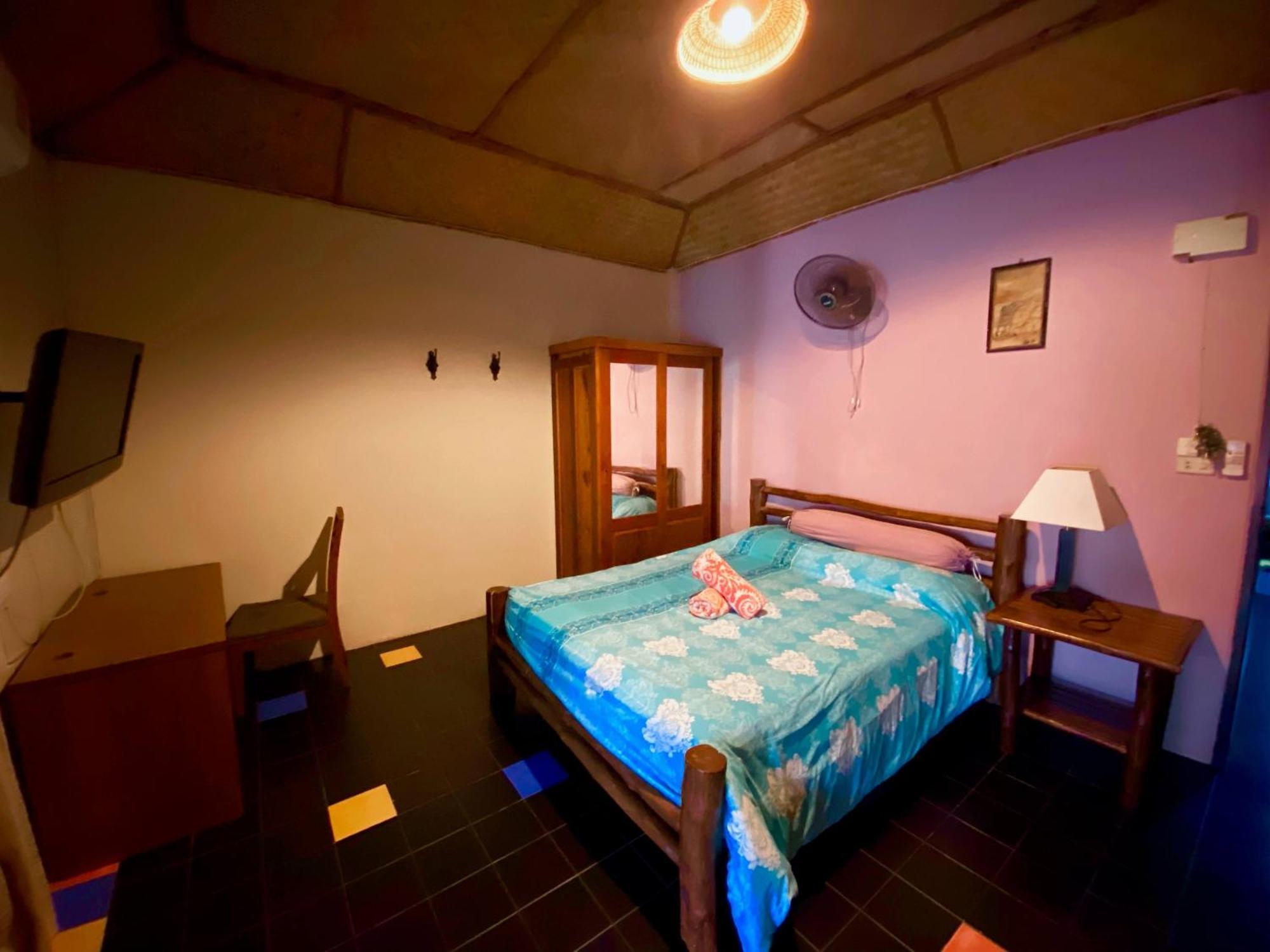 Shanti Lodge Phuket Chalong Oda fotoğraf