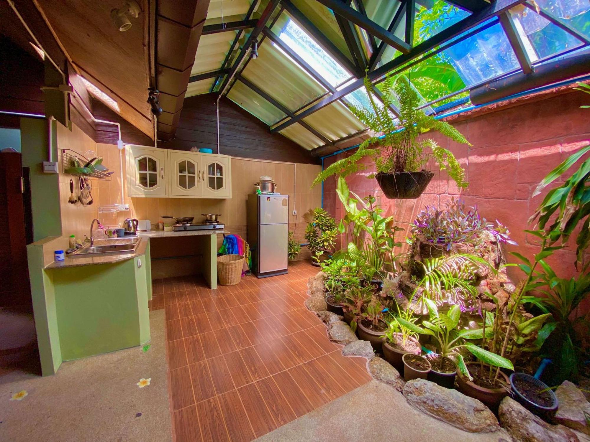 Shanti Lodge Phuket Chalong Dış mekan fotoğraf